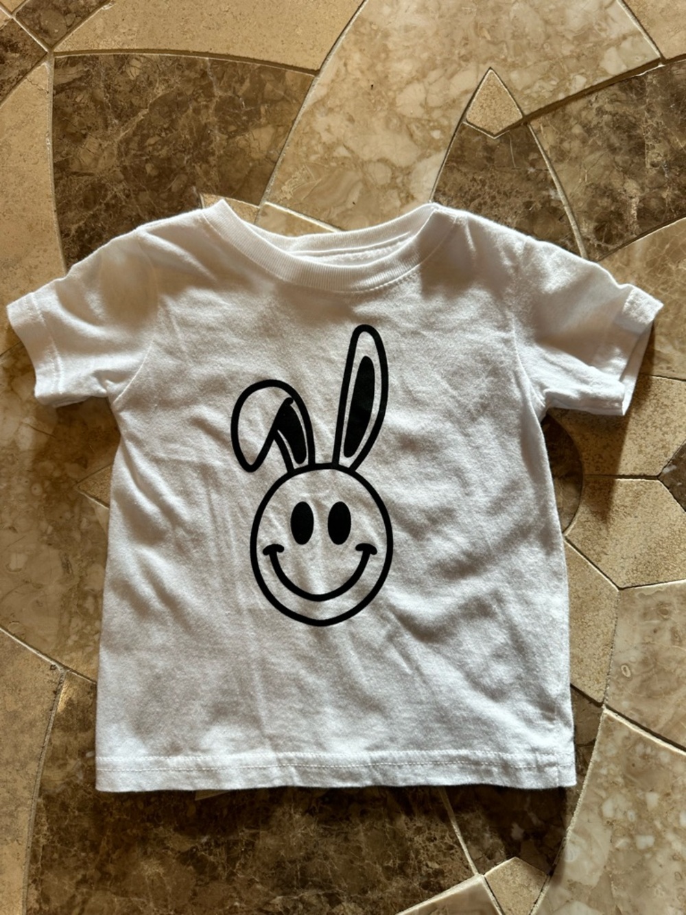 Portage & Main Kids White Bunny Smile Graphic Tee